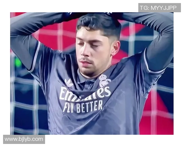 格拉夫与坎布尔精彩对决直播全程回顾与赛后分析 格拉夫与坎布尔精彩对决直播全程回顾与赛后分析