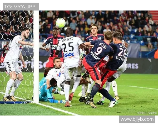 里尔与里昂近期交锋分析及战绩回顾探讨两队实力对比